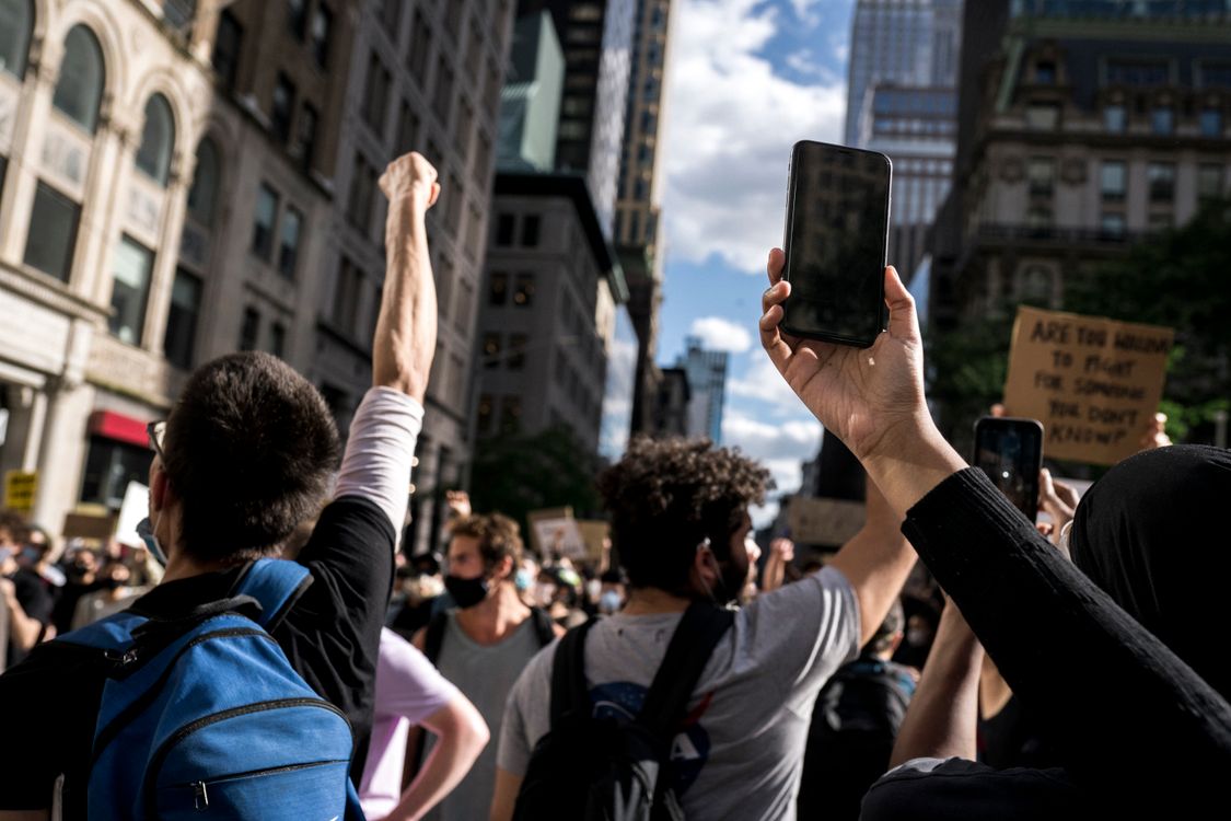 Modren Protest Crowd of Protesters · Free Stock Photo