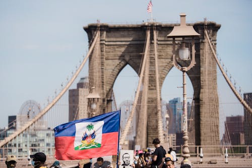 Foule De Manifestants Au Pont De Brooklyn