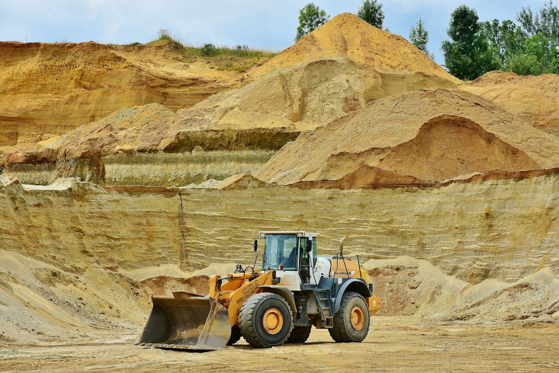 Free Front-end Loader Stock Photo