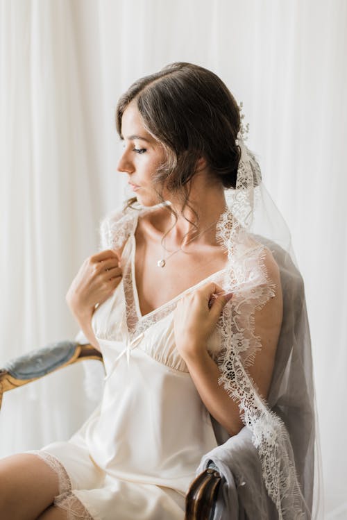 Free Woman in White Lace Dress Stock Photo