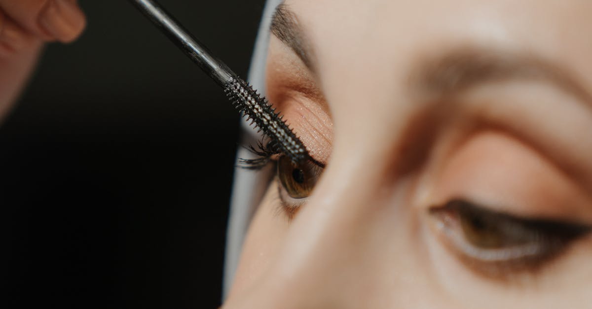 How to remove makeup with eyelash extensions