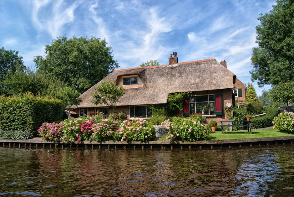 architecture, bungalow, canal