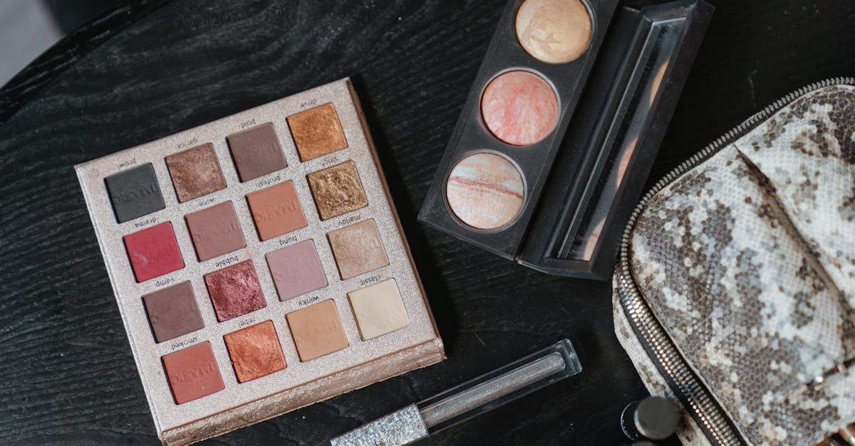 How to fix cracked makeup palette