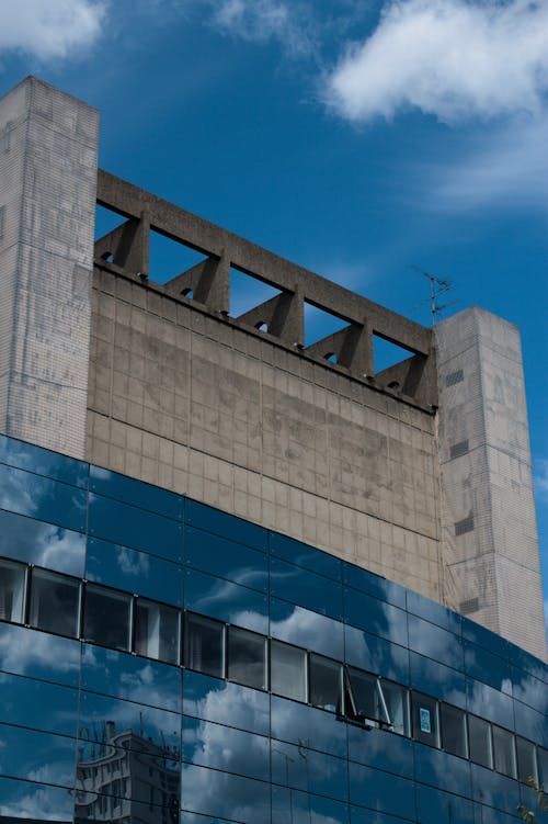 垂直拍攝, 天藍色, 建築物正面 的 免費圖庫相片
