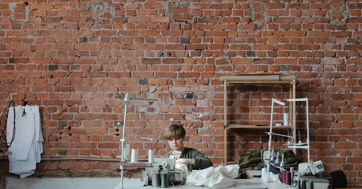 How to sew a patch on a hat with a sewing machine