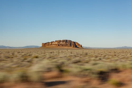 Ilmainen kuvapankkikuva tunnisteilla aavikko, cowboy, fort rock