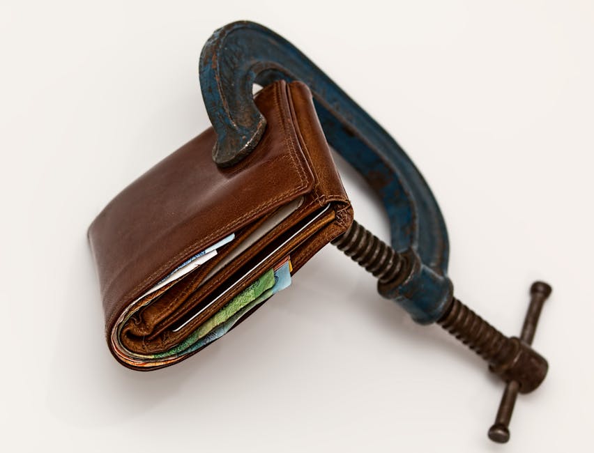 Brown Leather Wallet Using Blue Steel Clap