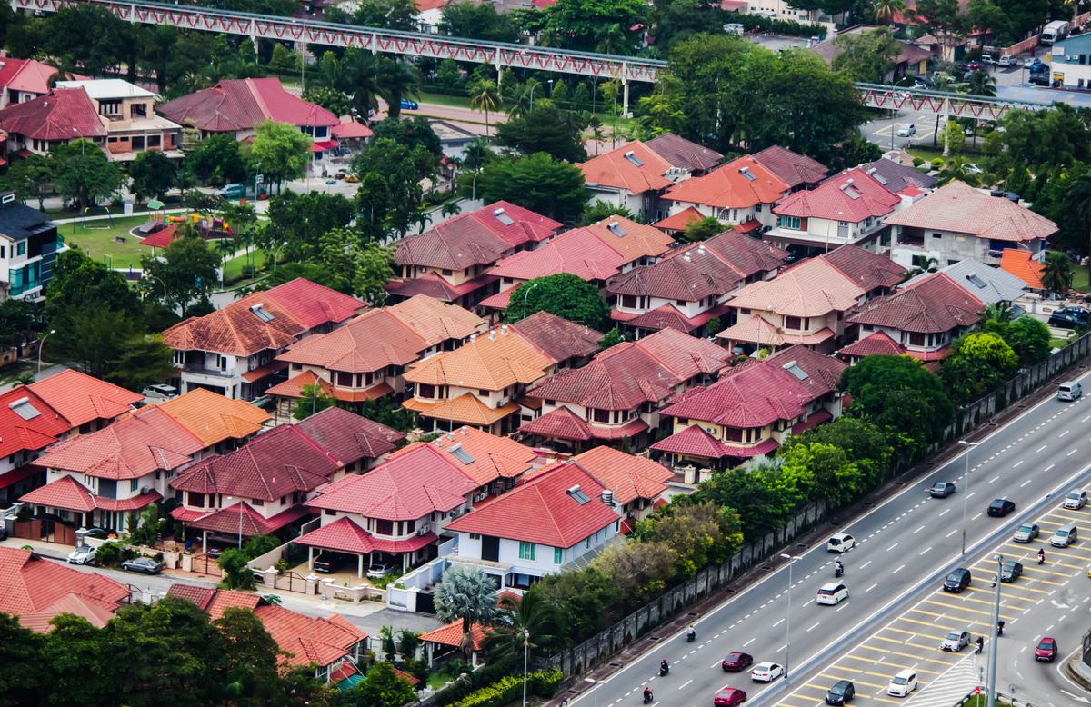 Sistem simpanan dan penapisan air bersih untuk rumah keluarga