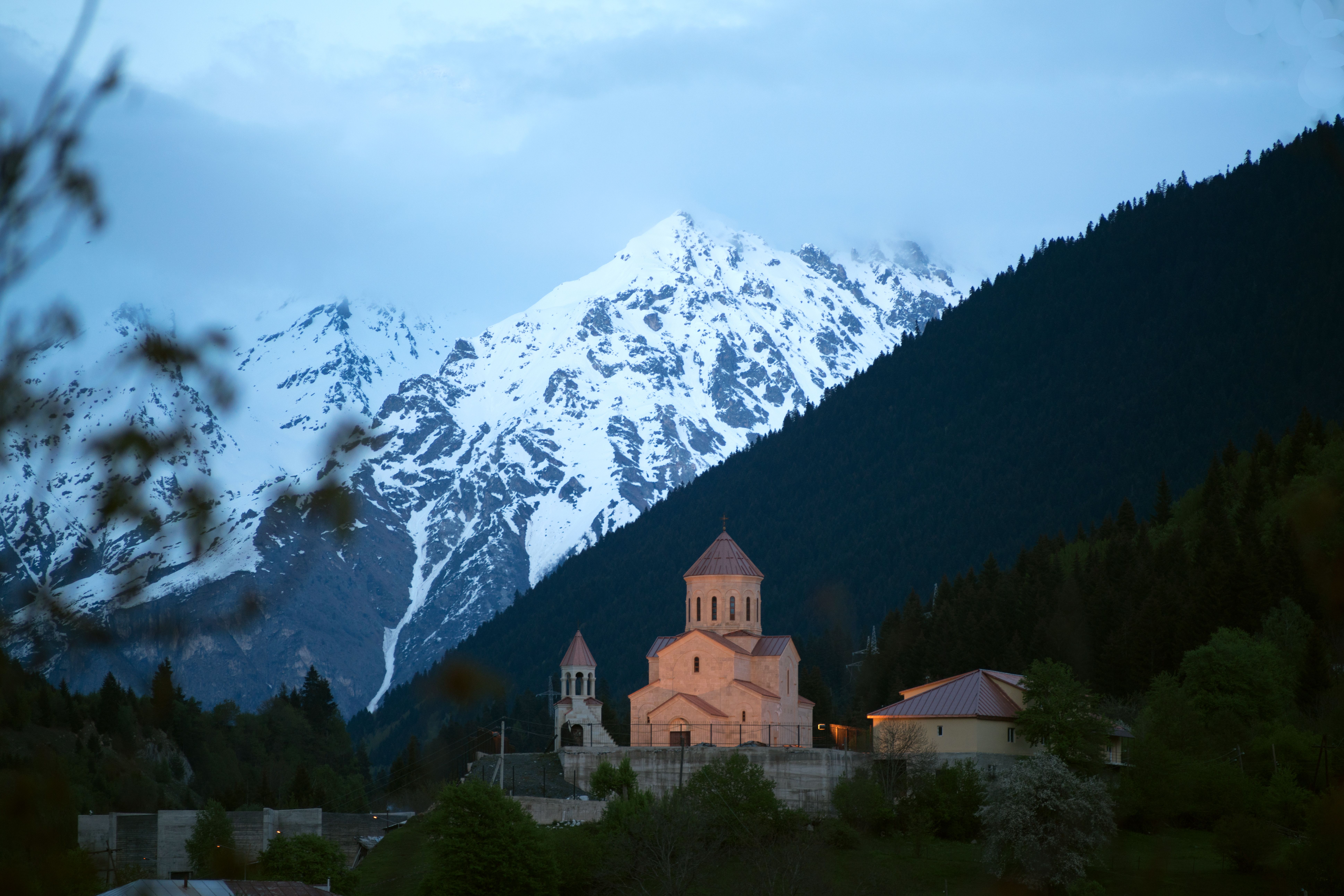 Fann Mountains