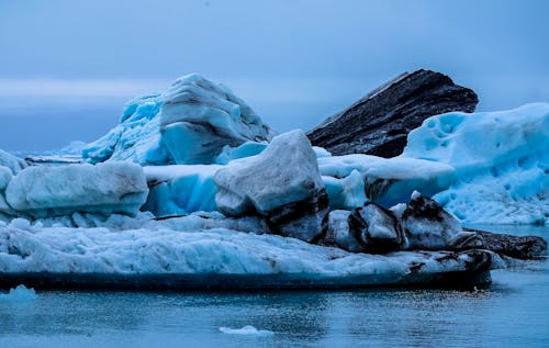 Fotografia Di Paesaggi Di Formazione Di Neve Bianca E Blu