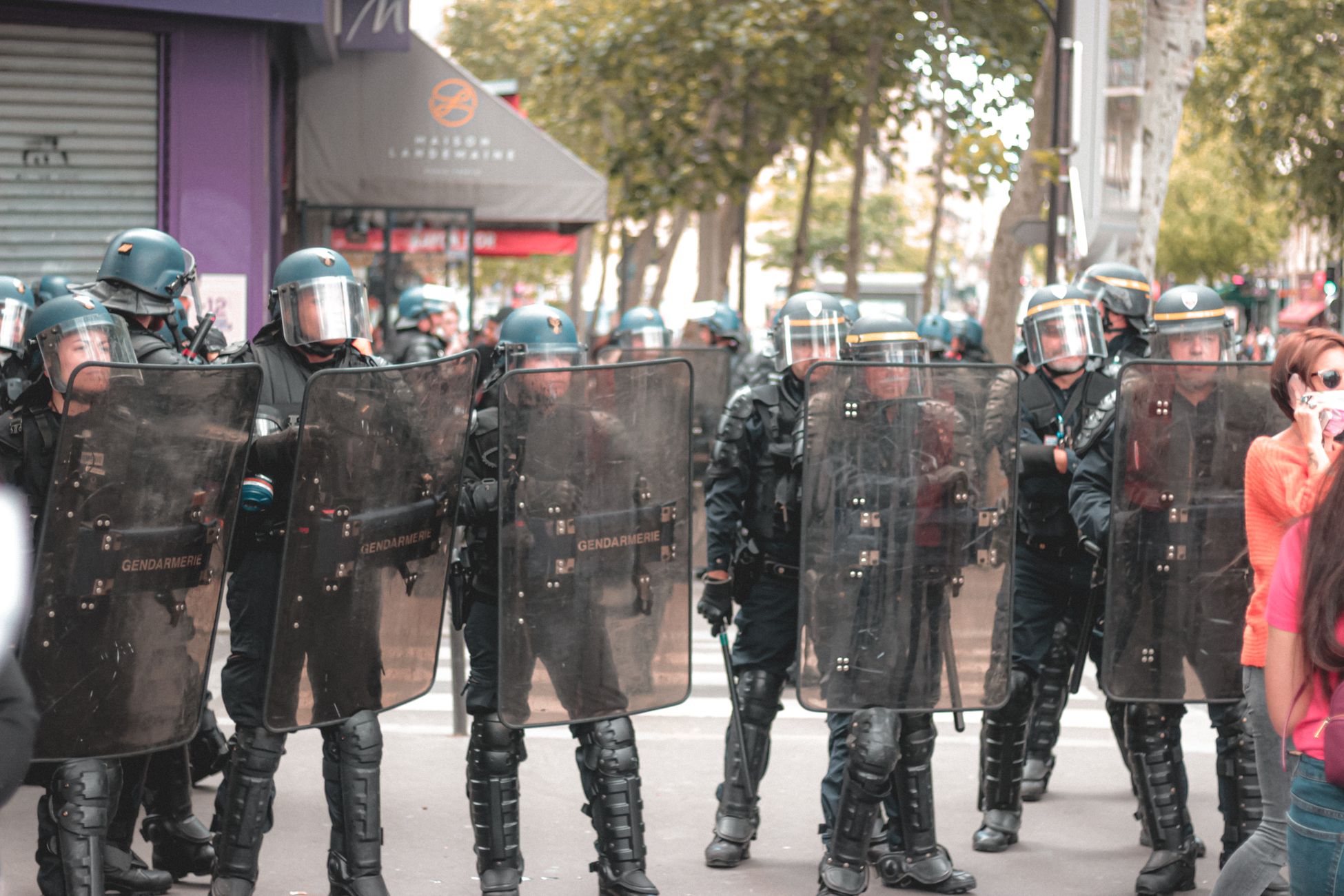 Protest in Genève tegen G7 leidt tot confrontaties met politie