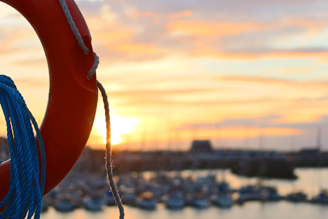Gratis lagerfoto af havn, redningsbælte, solnedgang Lagerfoto