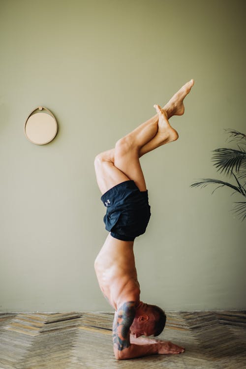 Free Photo of Man Doing Yoga Stock Photo