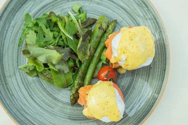 Eggs Benedict at Grainger Kitchen