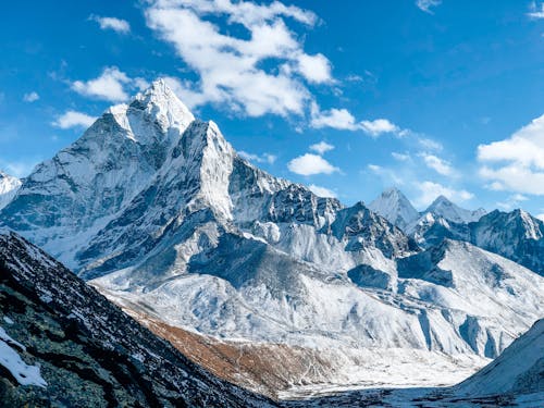 Gratis lagerfoto af alpin, bjergkæde, bjergtinde