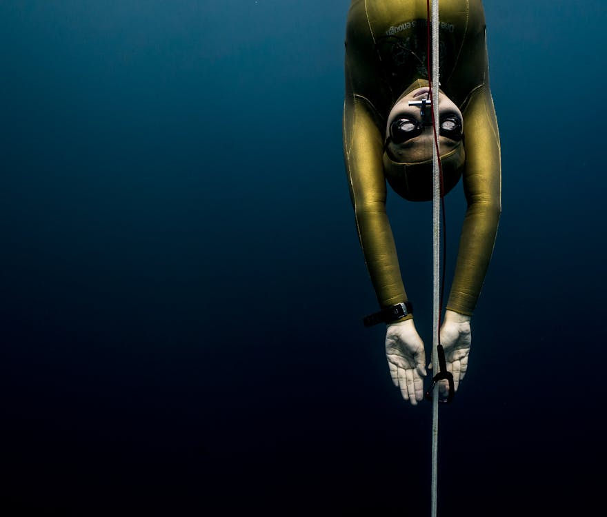 Free A Person Freediving Stock Photo