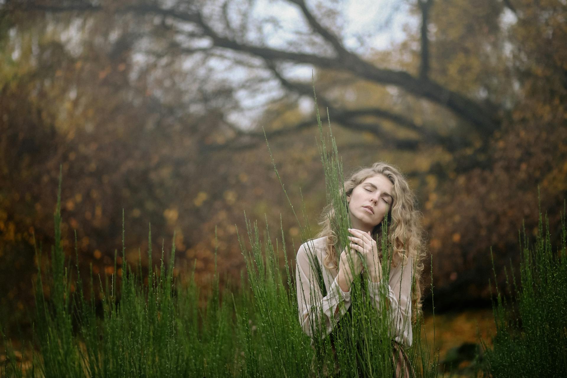 Photo Of Woman Wearing Beige Long Sleevs