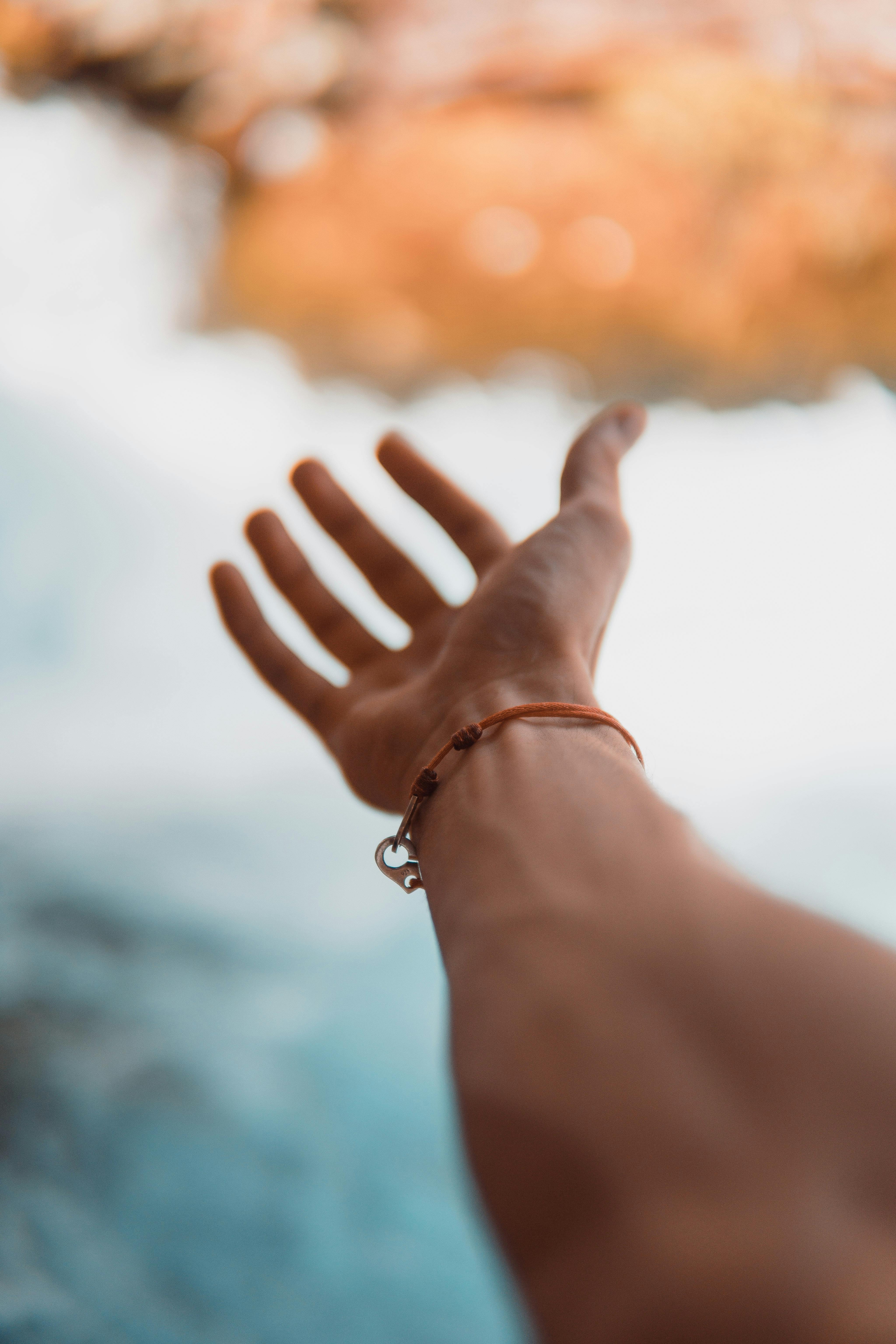 7 Intriguing Ways Prismatic Changes Influence Nature and Human Perception