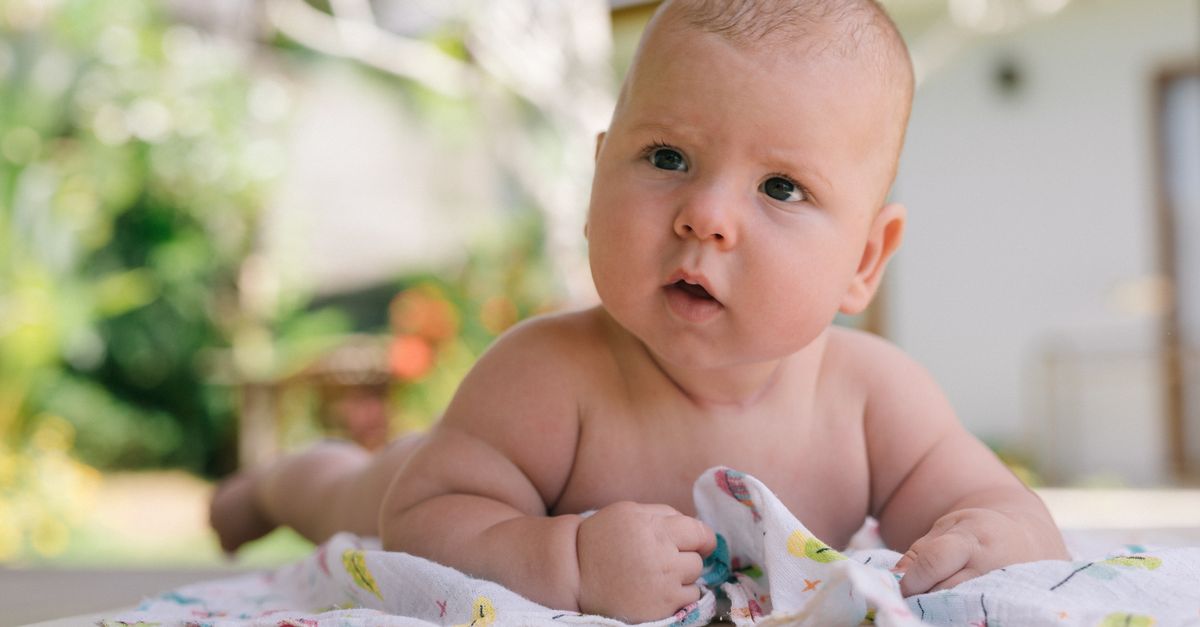 Tummy Time : Guide Complet Développement Bébé