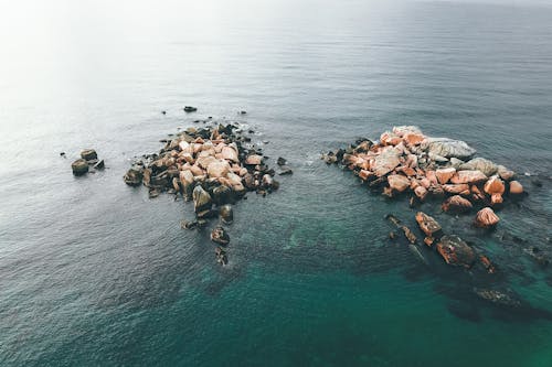 Δωρεάν στοκ φωτογραφιών με aqua, rock, ακτή