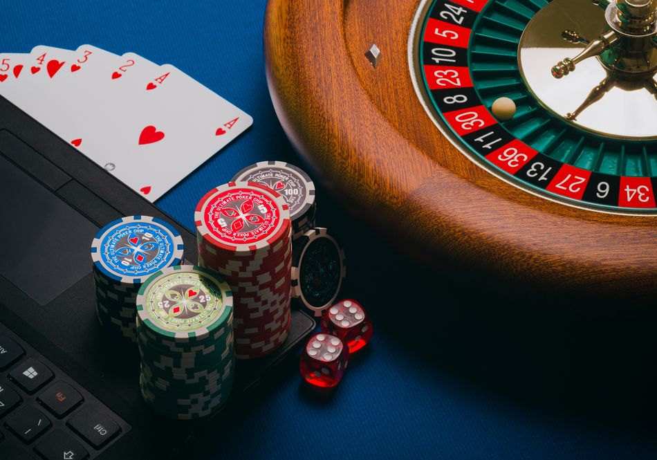 Online Casino: Spielautomaten und Live-Spiele im Überblick