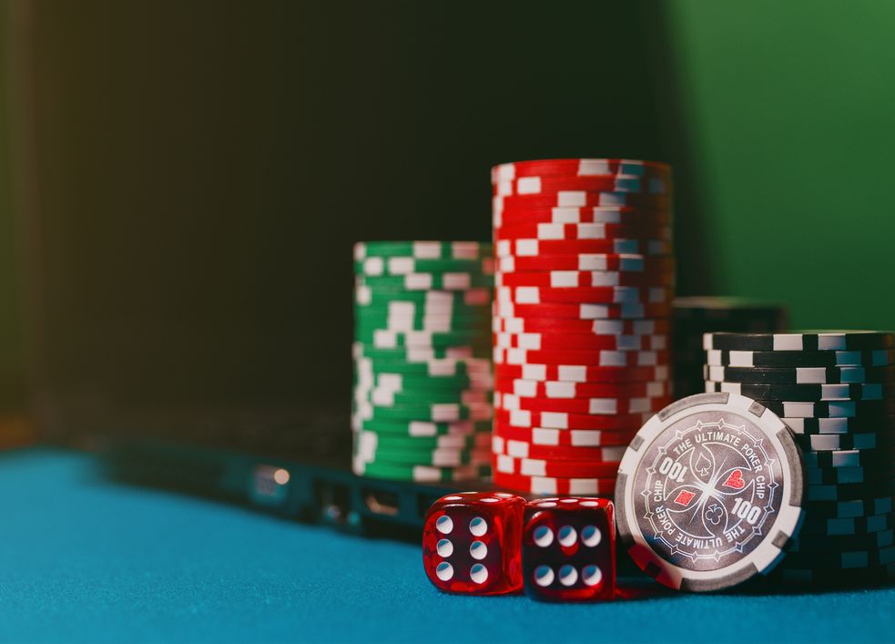 Online Casino: Spielautomaten und Live-Spiele im Überblick
