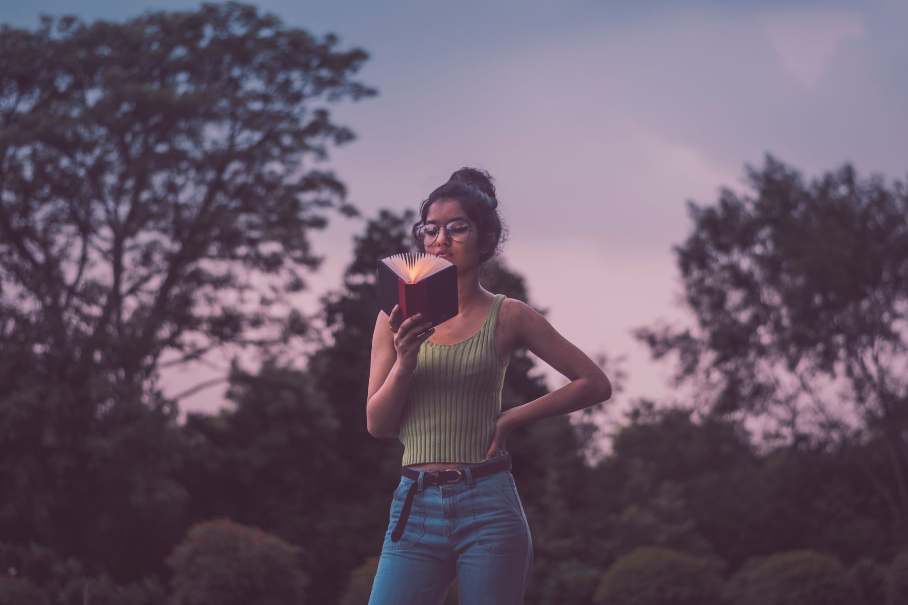 Reading After Dark: A Practical Guide to the Town's Evening Scene