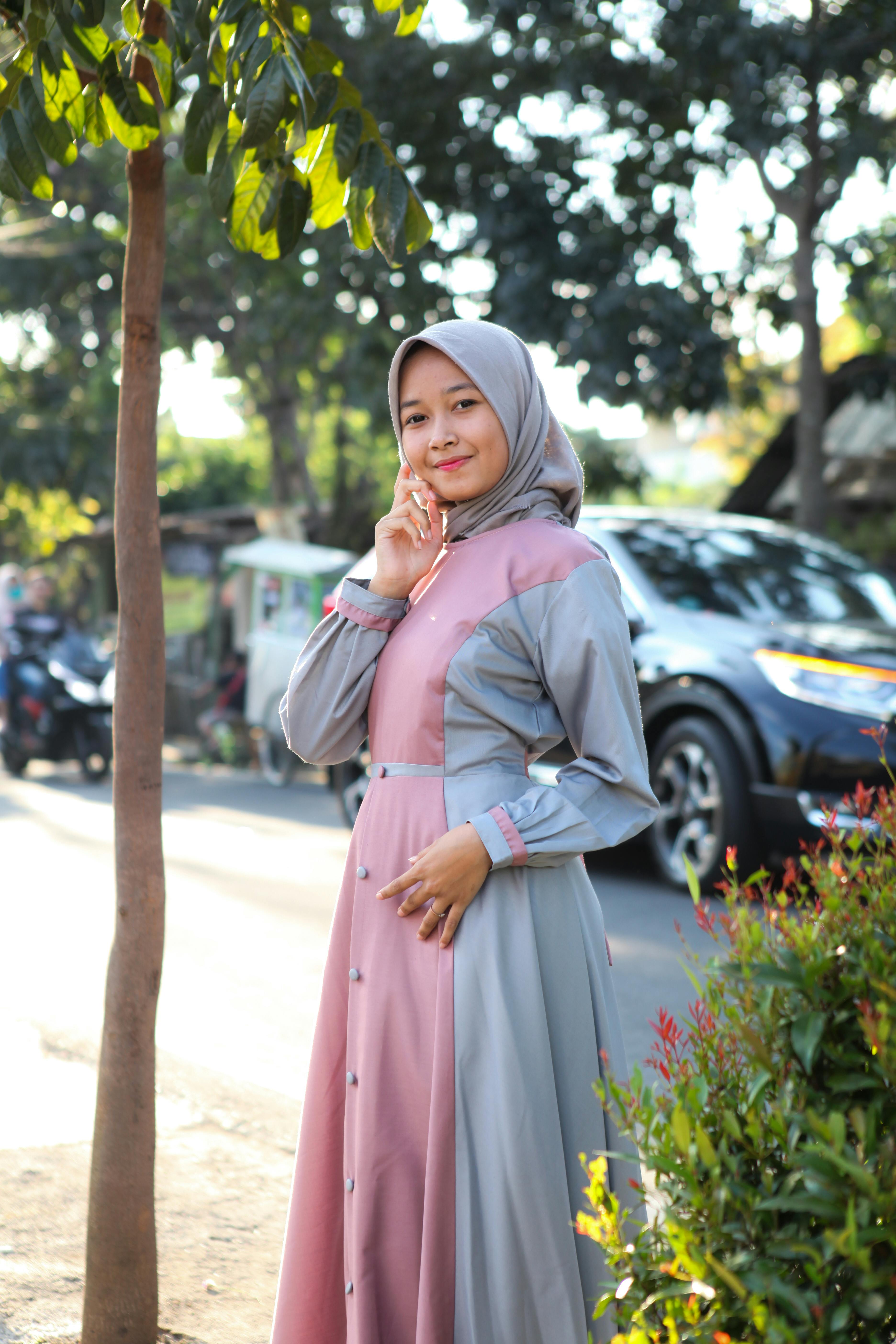 lady wearing hijab