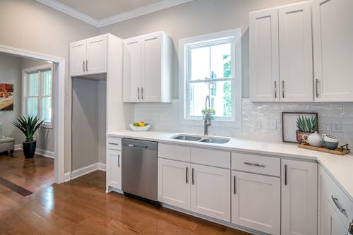 Photo of White Kitchen Counter