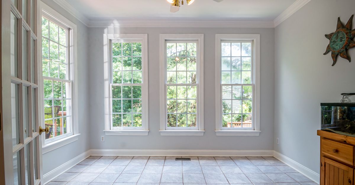 Why Your Home Still Feels Stuffy (Even with Windows Open) — And What Actually Works for Real Freshness