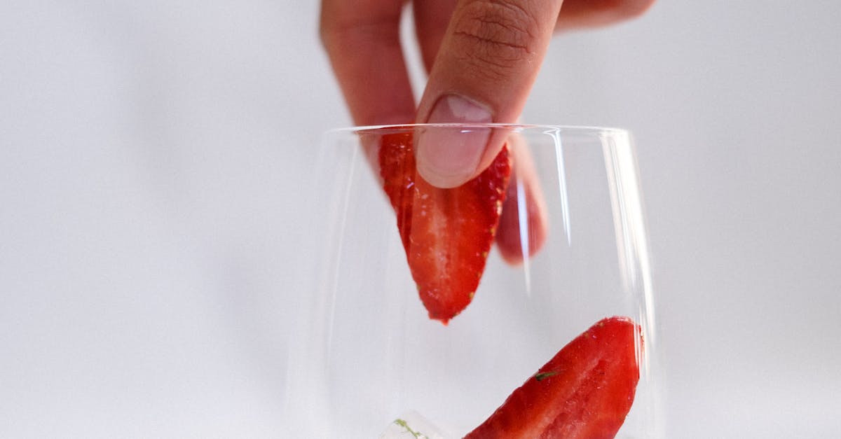 How to pronounce strawberry açaí refresher