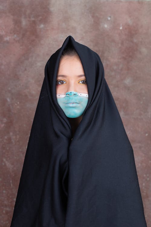 Free Woman in Black Hijab and Abaya Stock Photo