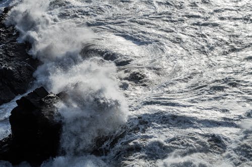 Immagine gratuita di cornovaglia, litorale, mare in tempesta