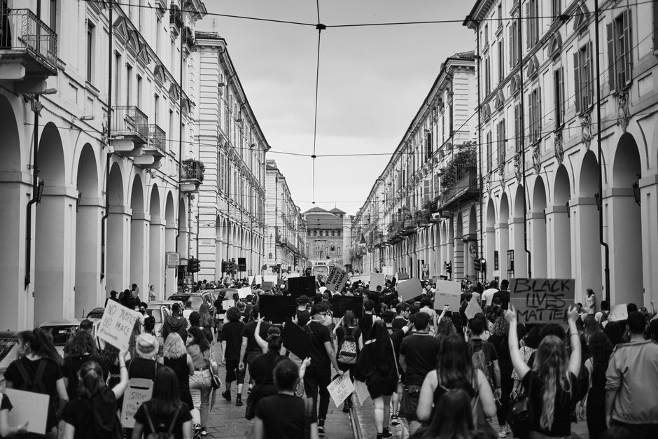 Immagine di copertina: Uniti contro il governo: il fronte progressista lancia la sfida da Napoli