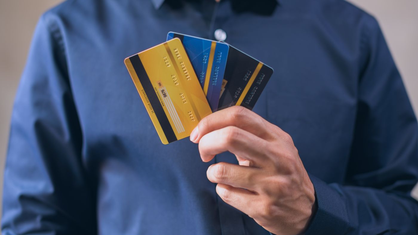 What Credit Cards Actually Cost When You Carry a Balance