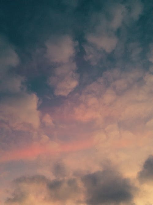 Free Photo of Clouds During Golden Hour Stock Photo