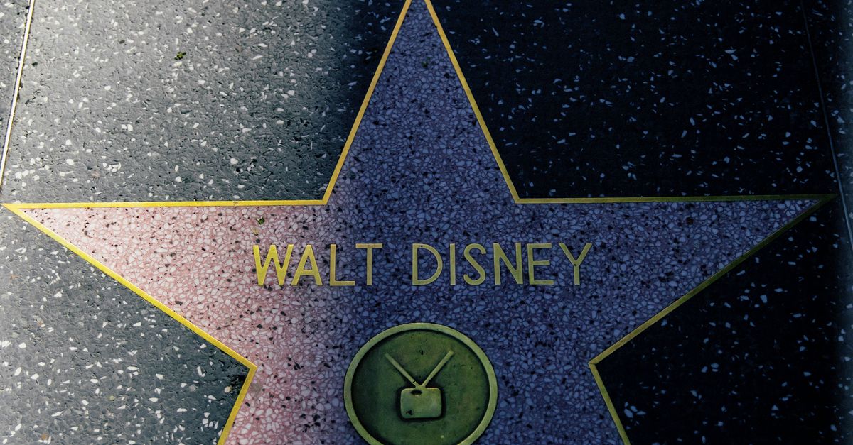 Disney y TikTok llegan a un acuerdo para que creadores hagan videos con sus famosos personajes Disney y TikTok llegan a un acuerdo para que creadores hagan videos con sus famosos personajes