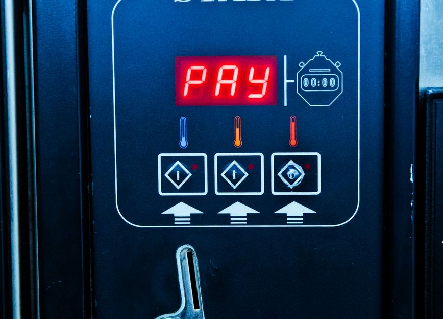 Online Casino: Spielautomaten und Live-Spiele im Überblick