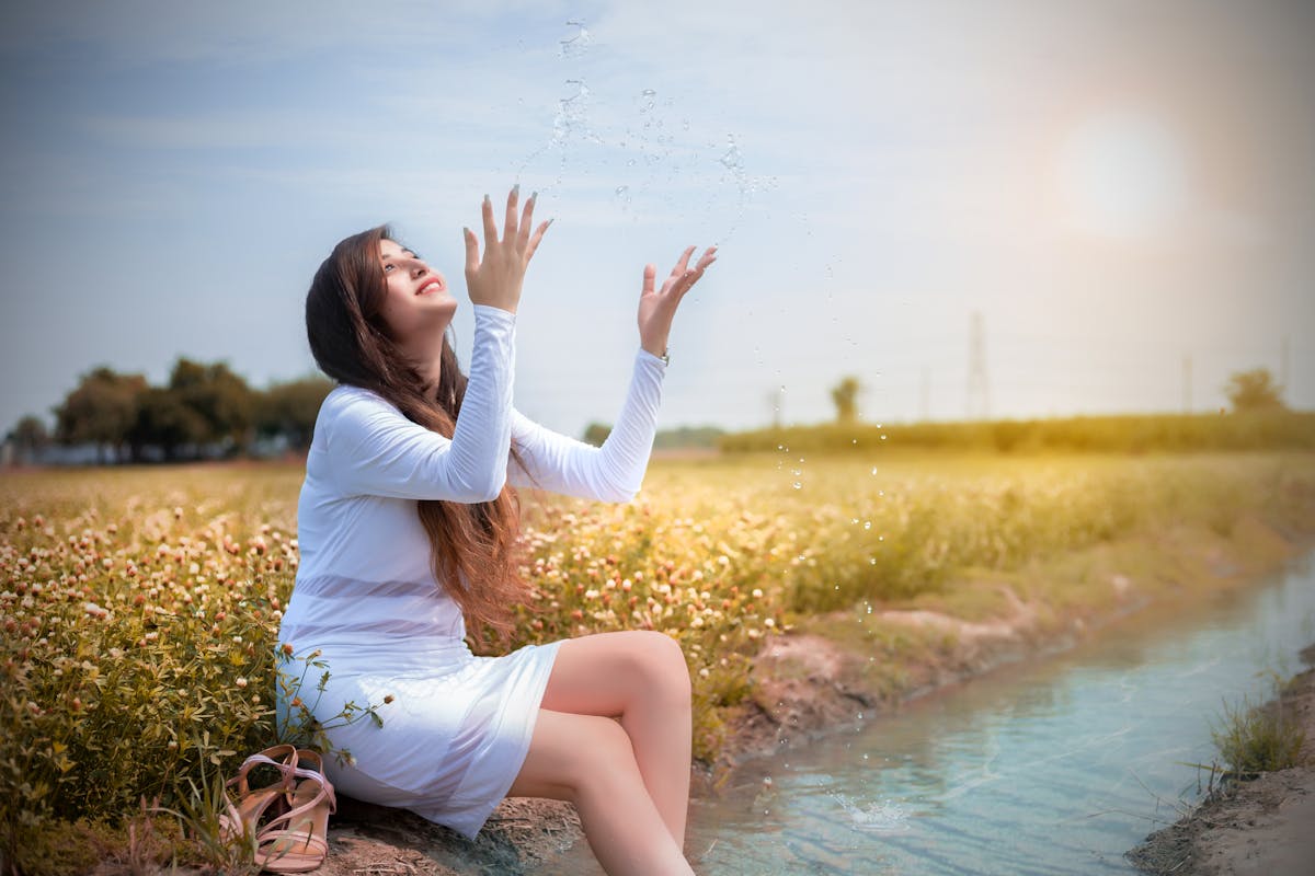 Person preparing vegetables and lean protein in a home kitchen