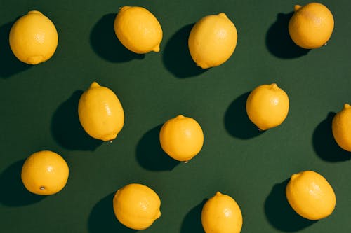 Free Close-Up Shot of Lemons Stock Photo