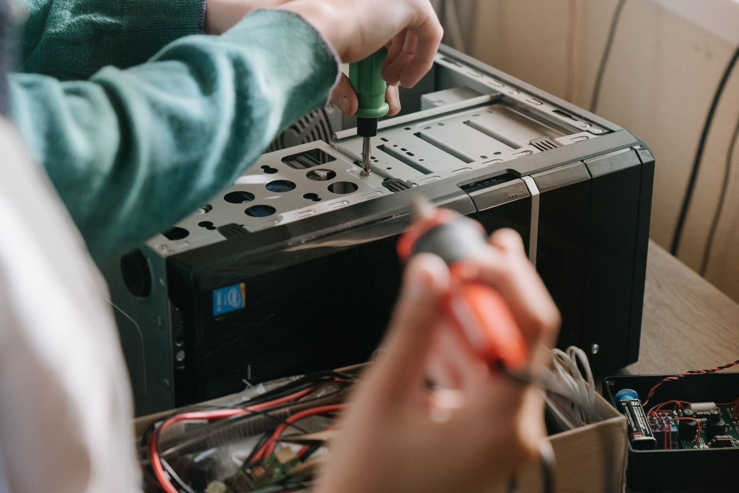 Fix Computer Pictures Computer Repair Photos, Download The BEST Free Computer Repair Stock ...