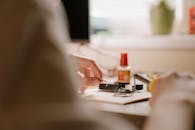 非常适合技术爱好者的室内焊接印刷电路板详细视图