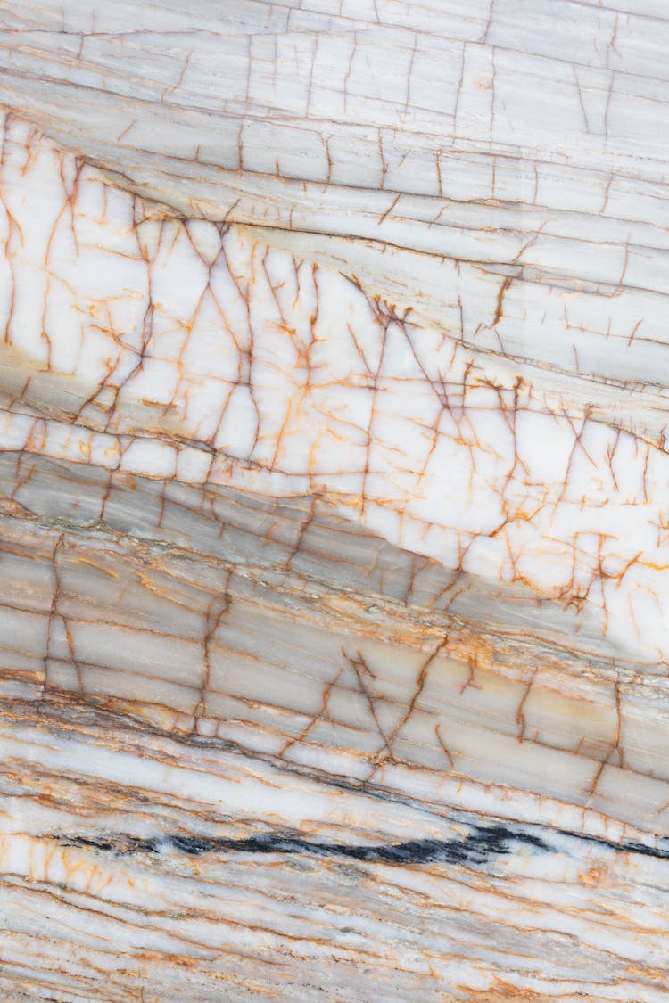 White Marble With Cracks