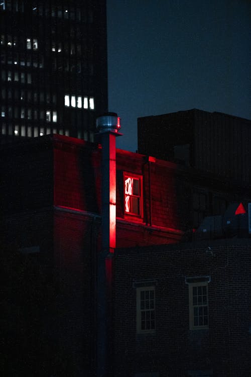 Ilmainen kuvapankkikuva tunnisteilla punainen, pystysuuntainen laukaus, rakennus
