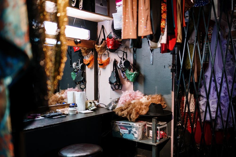 Costumes et vêtements pour production audiovisuelle