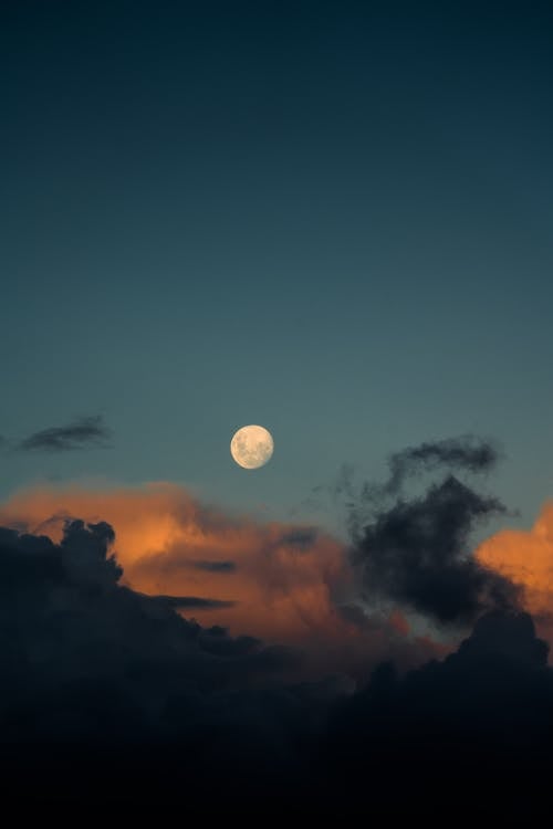 Бесплатное стоковое фото с живописное небо, лунный фон, месяц