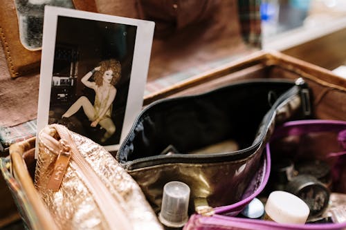 Δωρεάν στοκ φωτογραφιών με drag queen, dressing room, βαλιτσακι καλλυντικων Φωτογραφία από στοκ φωτογραφιών