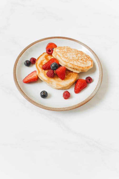 Free Fluffy Pancakes with Fruits Stock Photo