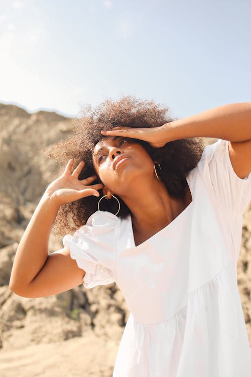 Kostenloses Stock Foto zu afro-haar, afroamerikaner-frau, farbige frau