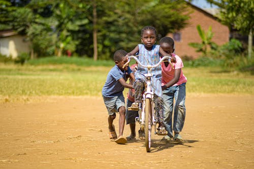 Foto d'estoc gratuïta de bici, infància, innocència